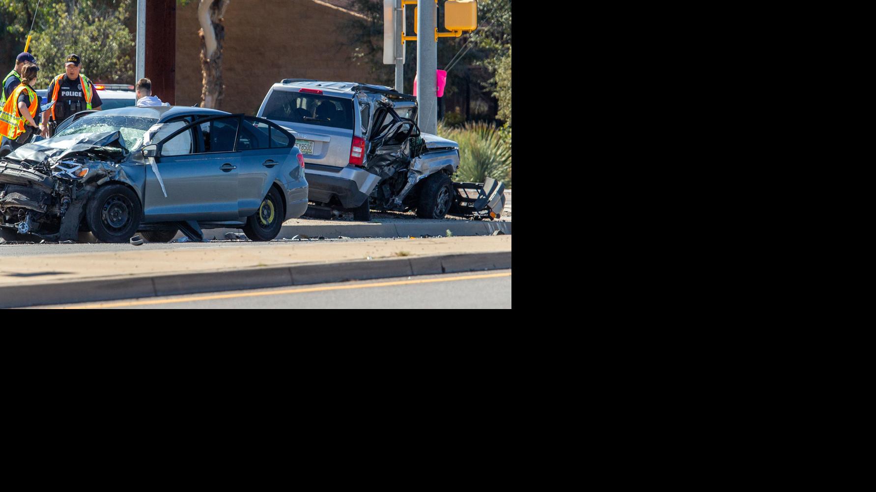 Woman dies in crash on Tucson's south side