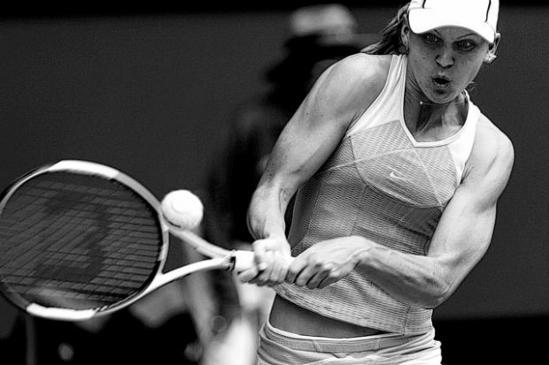 Second seed Mauresmo eliminated  