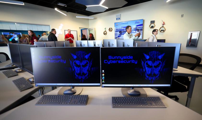 Sunnyside High unveils new lab