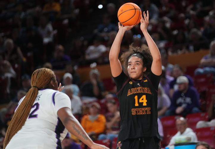 ASU Sun Devils forward Heloisa Carrera (14)