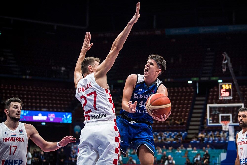 Arizona Guard Kerr Kriisa Struggles In Estonia's 73-70 EuroBasket Loss ...