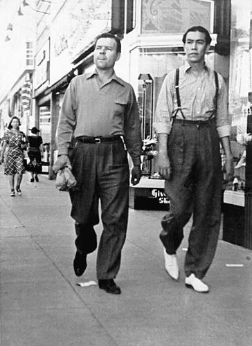 Lalo Broadway underpass