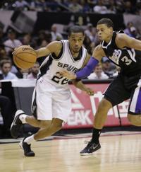 Palo Verde grad Cotton tearing up D League