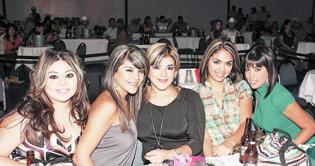 Llega Fidel Rueda a Las Cazuelitas  