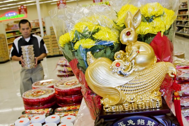 Food, drink, dancing welcome New Year   