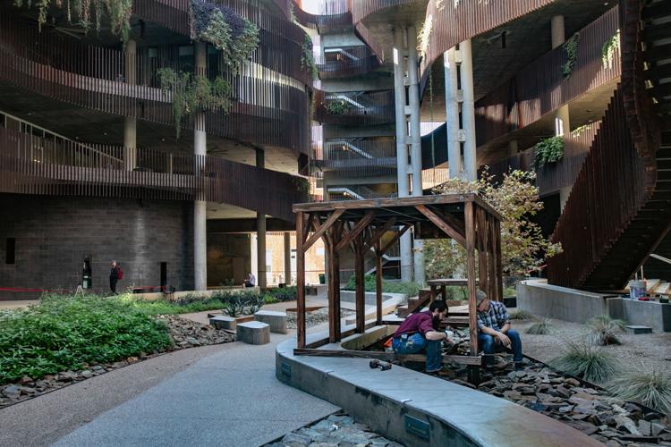 UA opera construction