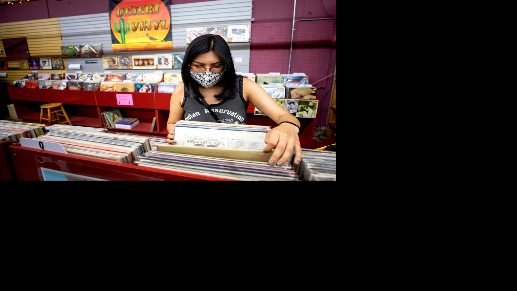 Tucson record collector comes home, opens shop in antiques malls | Business News