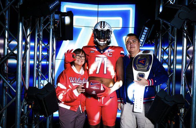 Three-star Offensive Lineman Louis Akpa Commits To Arizona Wildcats