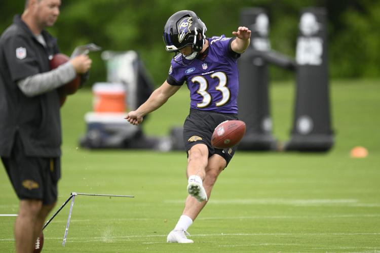 SHOCKING: After COMING OUT, Tyler Loop was coldly turned against by his Baltimore Ravens teammates, and his shocking response left everyone stunned...D
