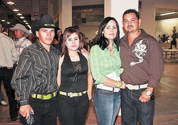 Festejan Thanksgiving Day con bailazo  