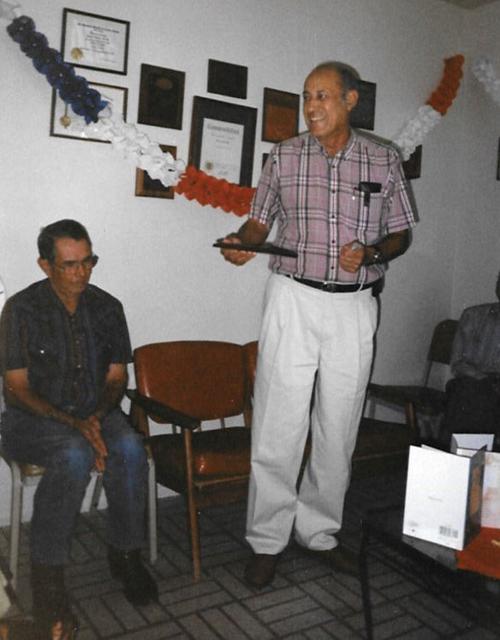 Dr. Ruben Acosta (LE)