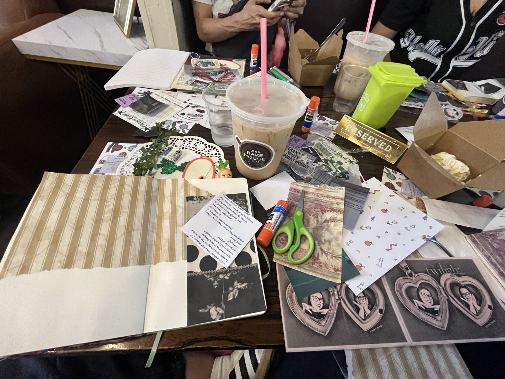 tucson.com - Isabella Barr&oacute;n - Local junk journal event pays homage to Twilight films | This Is Tucson