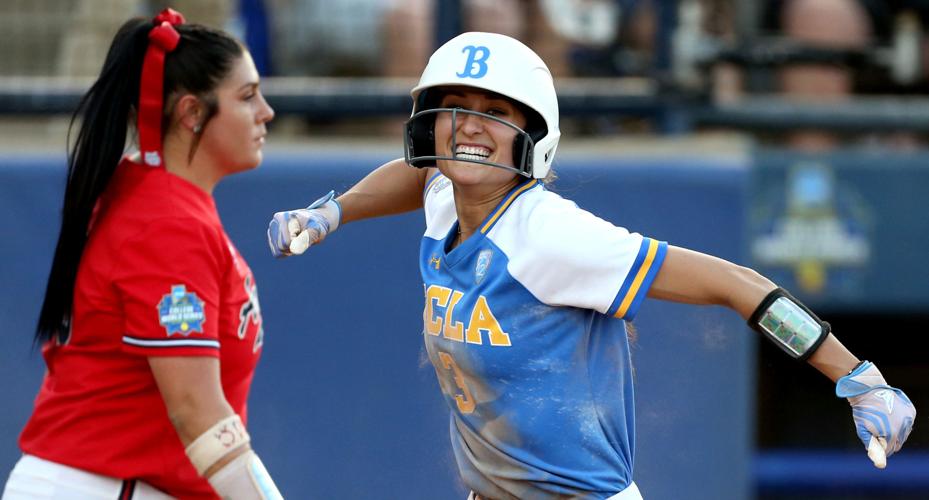 060119-spt-ua softball-p1.jpg