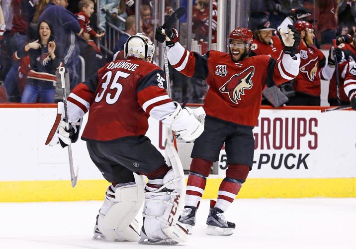 Islanders Coyotes Hockey