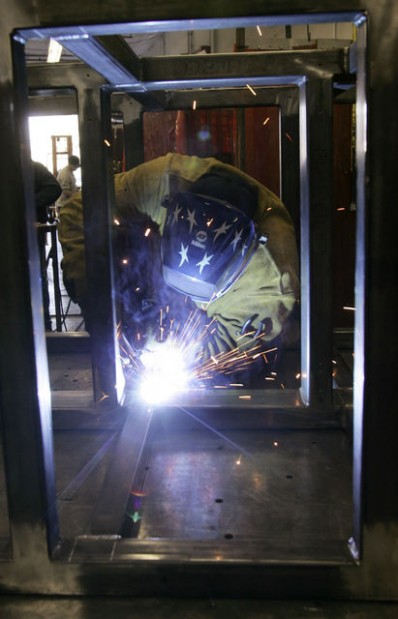 Nine solar-product manufacturing companies pass over Arizona  