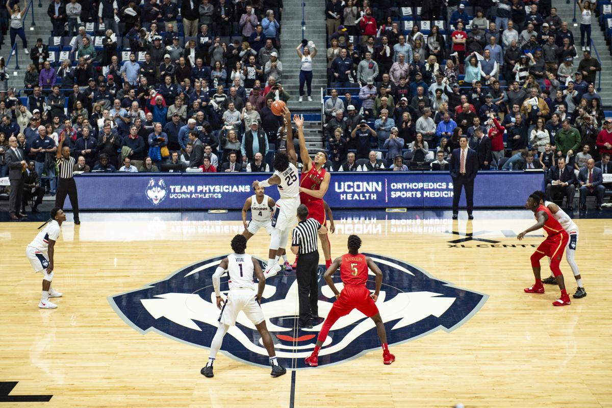 COLLEGE BASKETBALL: DEC 02 Arizona at UConn