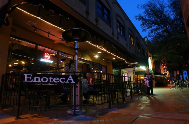 Downtown pizza bar folds as streetcar woes drag on