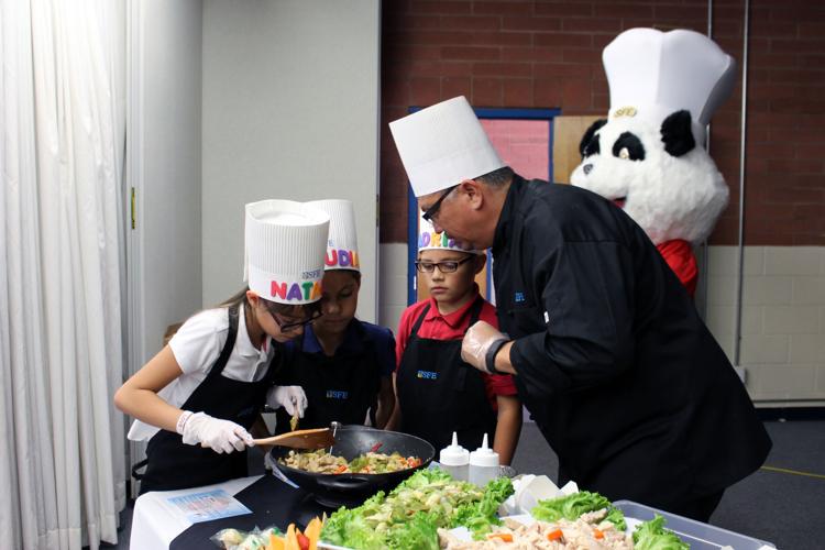 Salad bars help kids, increase produce-industry awareness