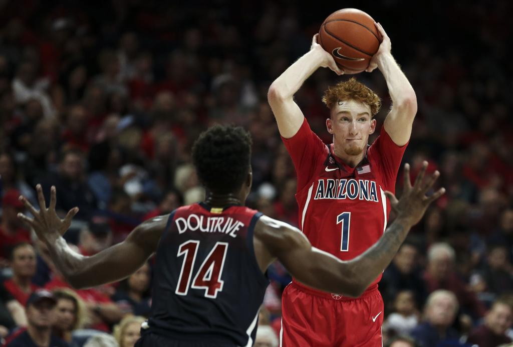Freshman Nico Mannion Leads Wildcats Team Looking To Turn Page