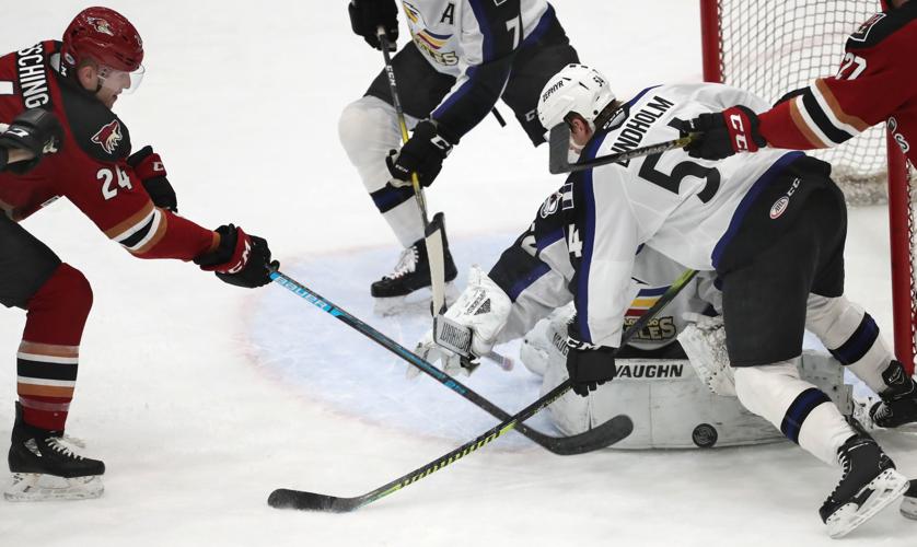 020220-spt-roadrunners couple-p9.jpg