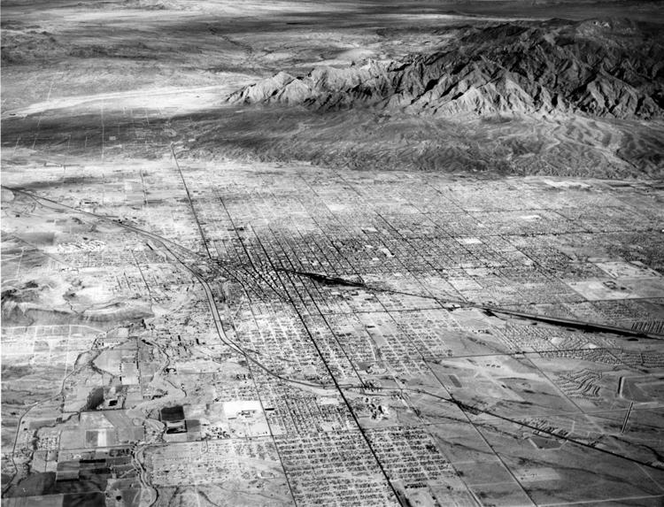 Collection 40+ aerial photos of Tucson from decades ago