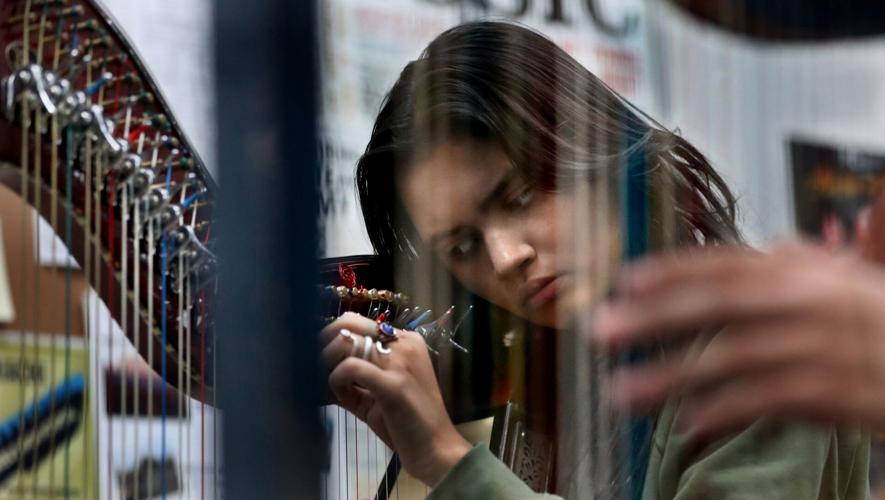 Mariachi Aztlan (LE)1