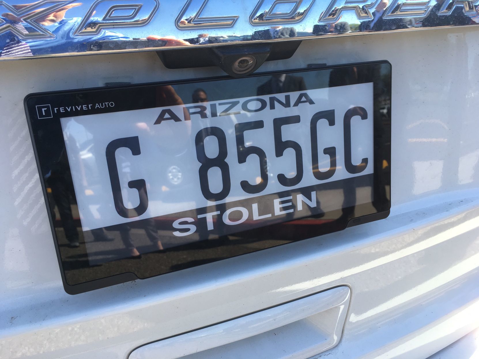 vehicle plate