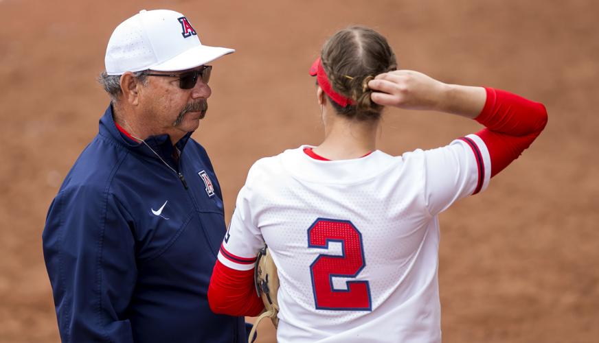 030920-spt-ua softball-p30.JPG