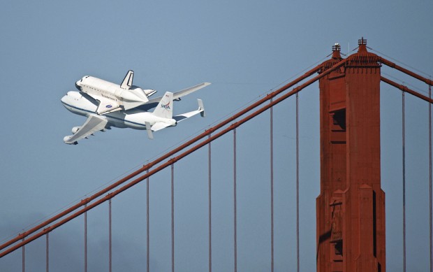 Endeavour flyover thrills Californians    