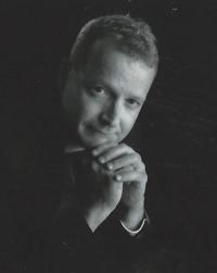 Felon running for open CD1 seat