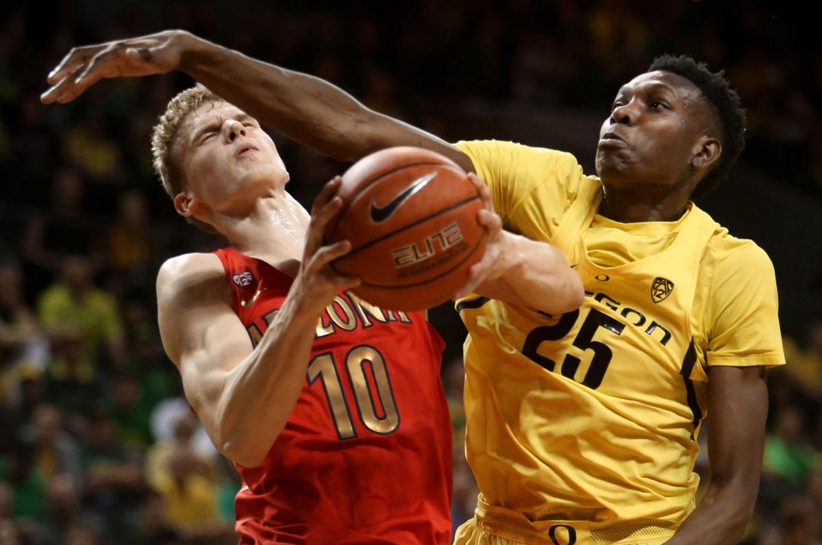 Oregon Blows Out Arizona Wildcats 85 58 Arizona Wildcats