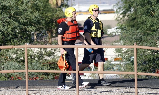 Man washed away in Santa Cruz River