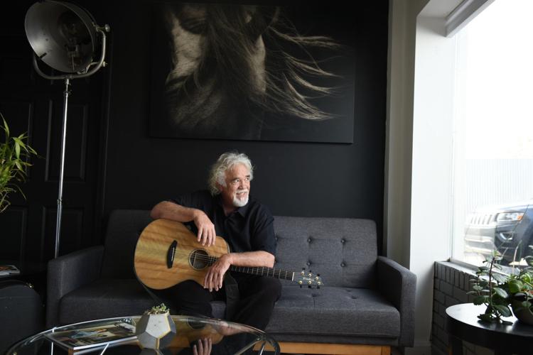 Helping hand for his niece