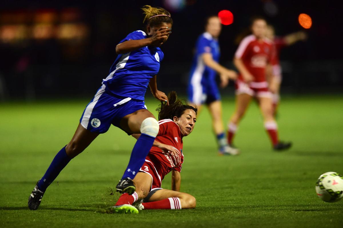 071015-spt-fc tucson women.p02.jpg