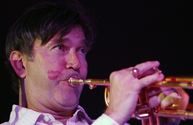 Pals called upon for smooth groove   