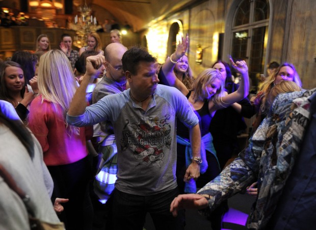 'Techno Mass' at Lutheran church draws young worshippers aplenty   