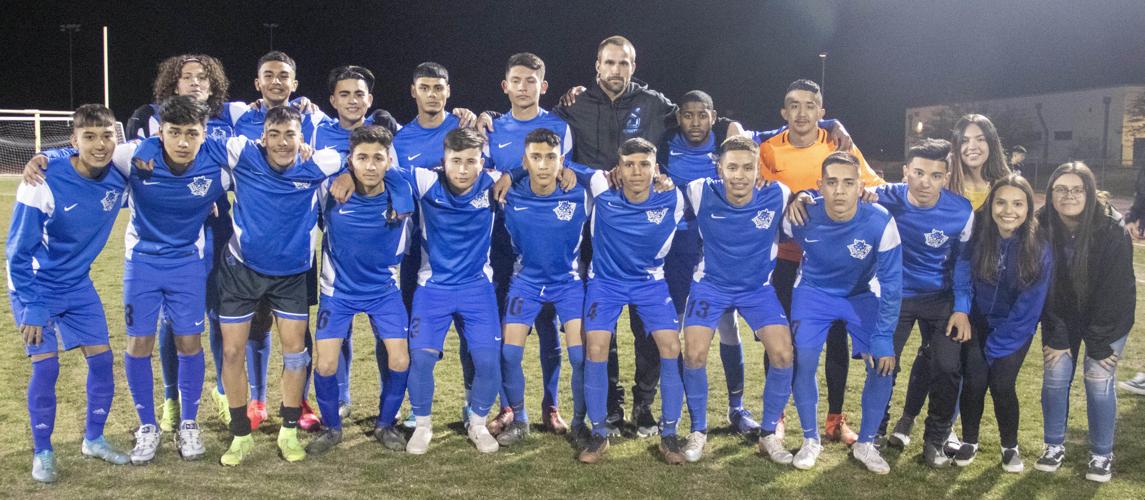 Sociales soccer Sunnyside