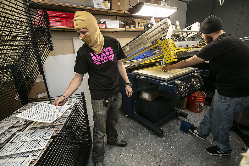 Tucsonan-made glass straws can send message while also curbing plastic waste