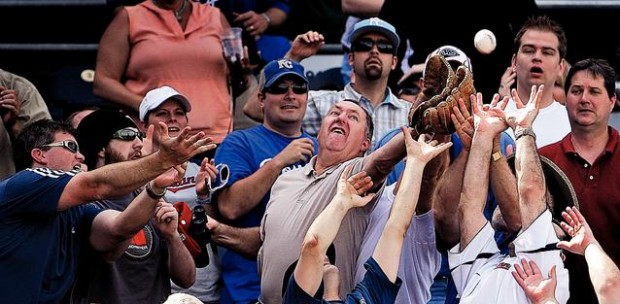 Batazo de foul…  