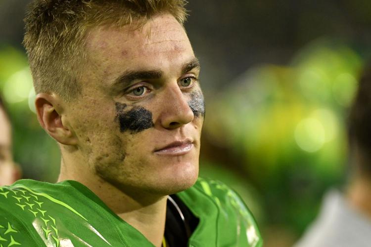 100822-tuc-spt-uafbstorylines1-p1