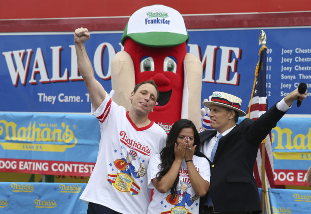Joey Chestnut, Neslie Ricasa, George Shea