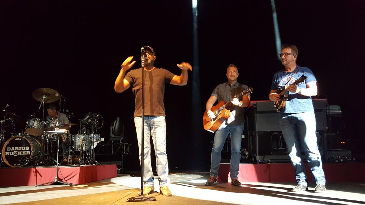 Darius and the band