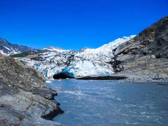 Wilderness expedition helps students build confidence to apply to college