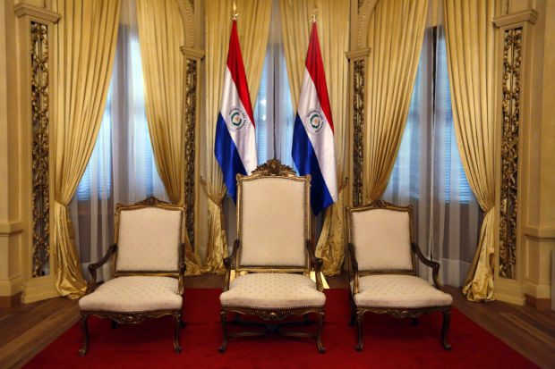 Paraguay: aristocrático palacio recibe al pueblo    
