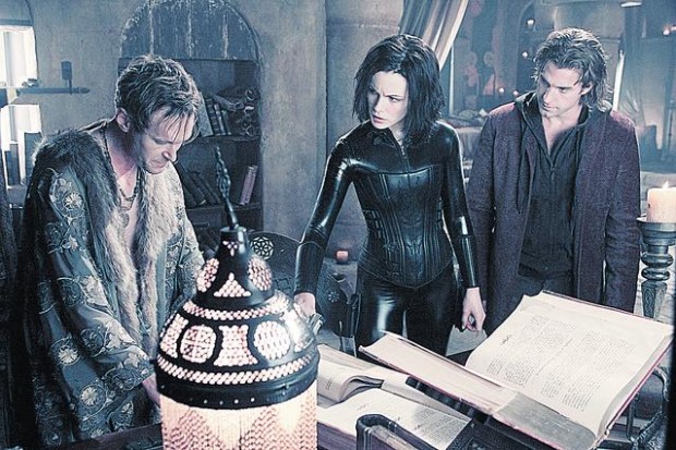 Underwhelming ripoff of 'Matrix' movies  