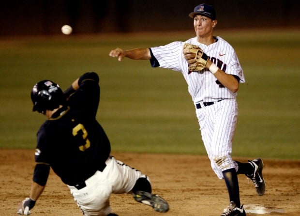 Hansen's Sunday Notebook: Cats good, and they know it    