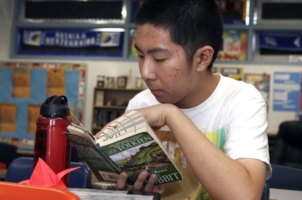 Friends bond with Friends over 'Hobbit'    