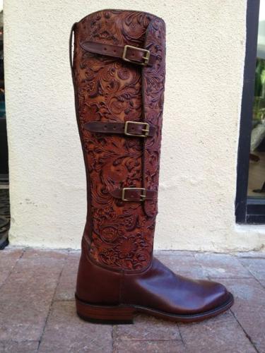 Lieutenant boots