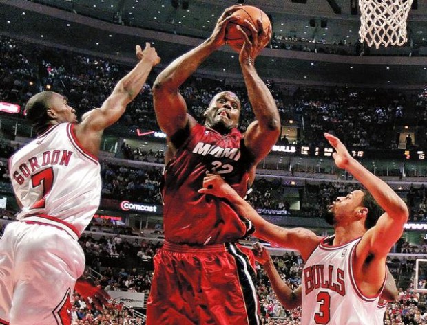 Shaq takes over, helps Heat eliminate Bulls in Game 6  