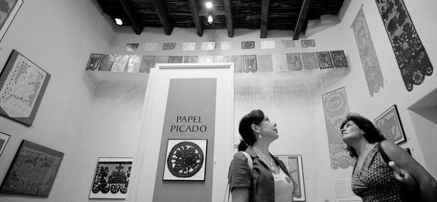 Papel picado depicts Mexican life  